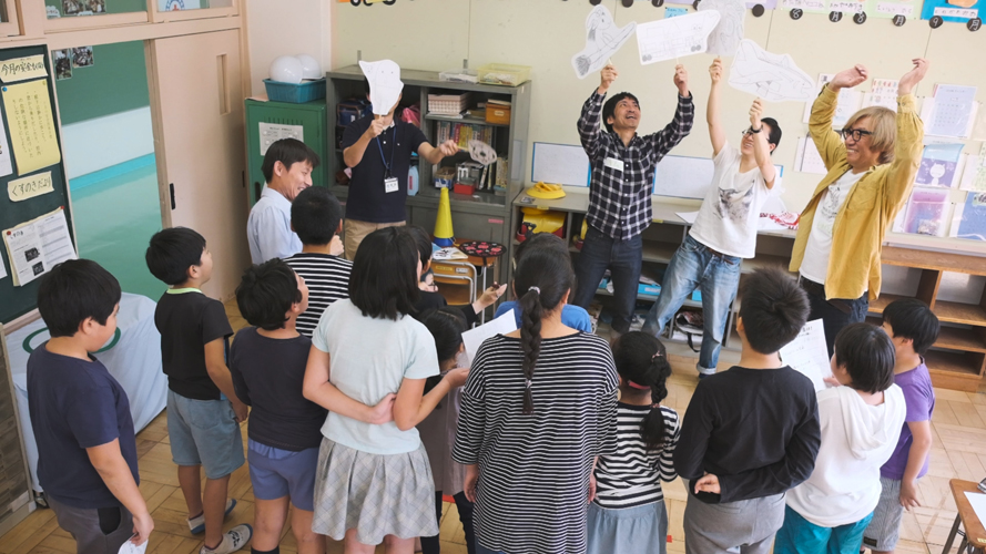 「みんな北斎プロジェクト」ワークショップ報告 10月20日（土） 第二寺島小学校
